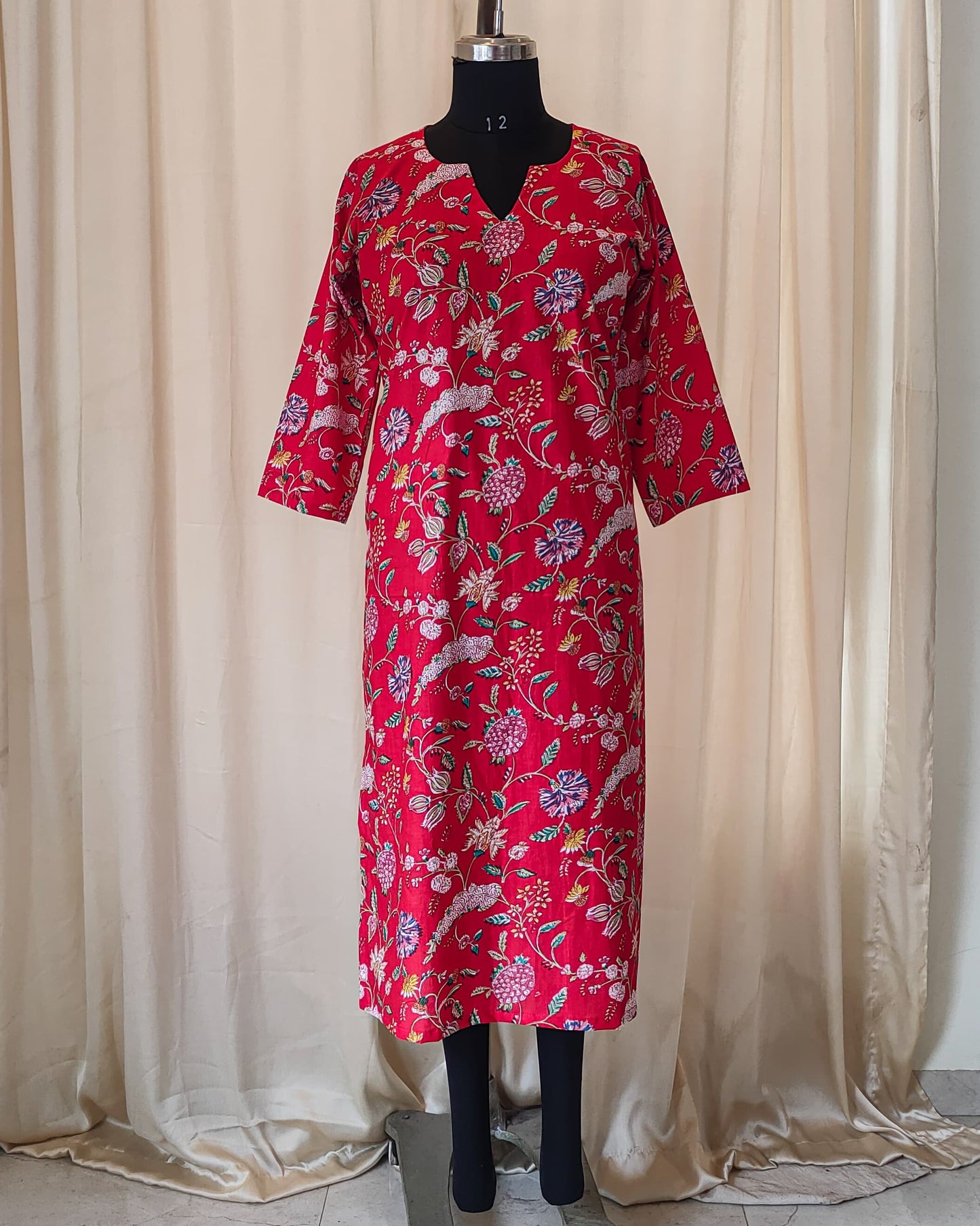 178 Red Floral Printed Straight-line Kurta