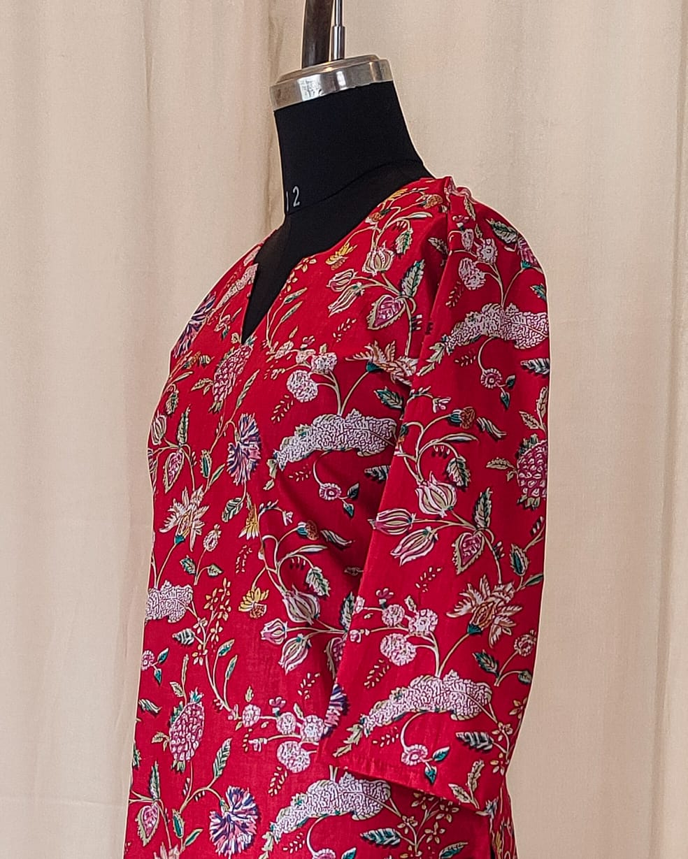 178 Red Floral Printed Straight-line Kurta