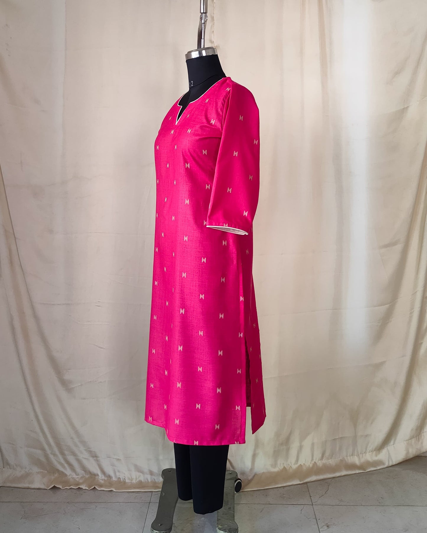 200 Pink butti straight cut cotton kurta