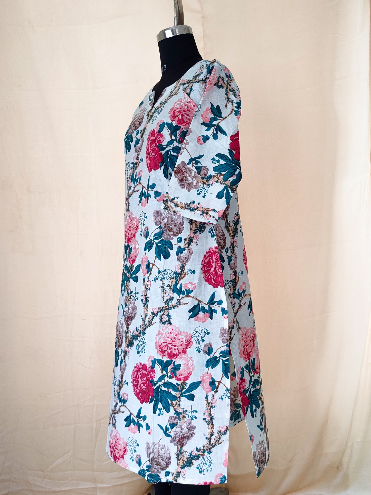 37 White Floral Cotton Kurti