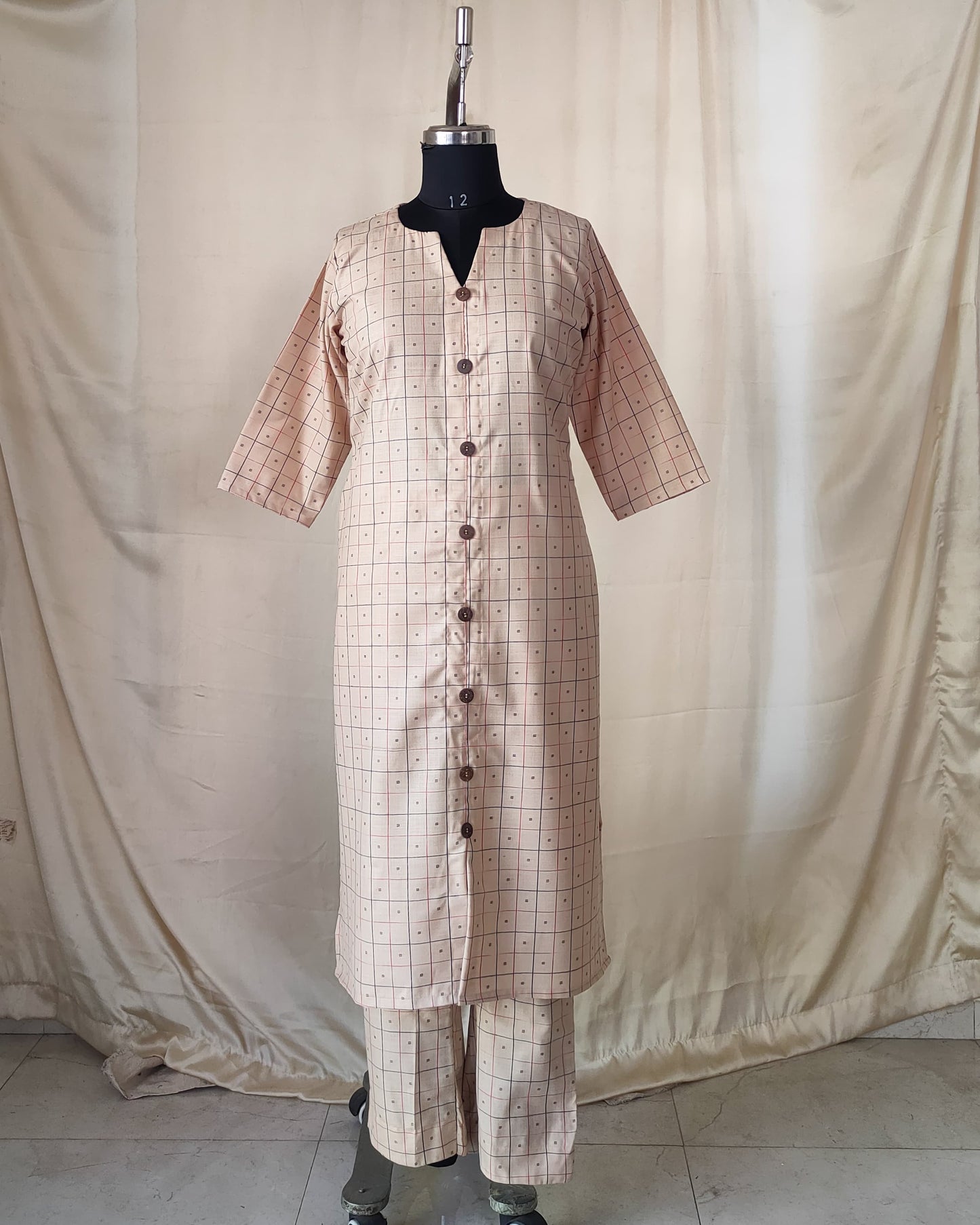 201	Cream checks co-ord set with buttons