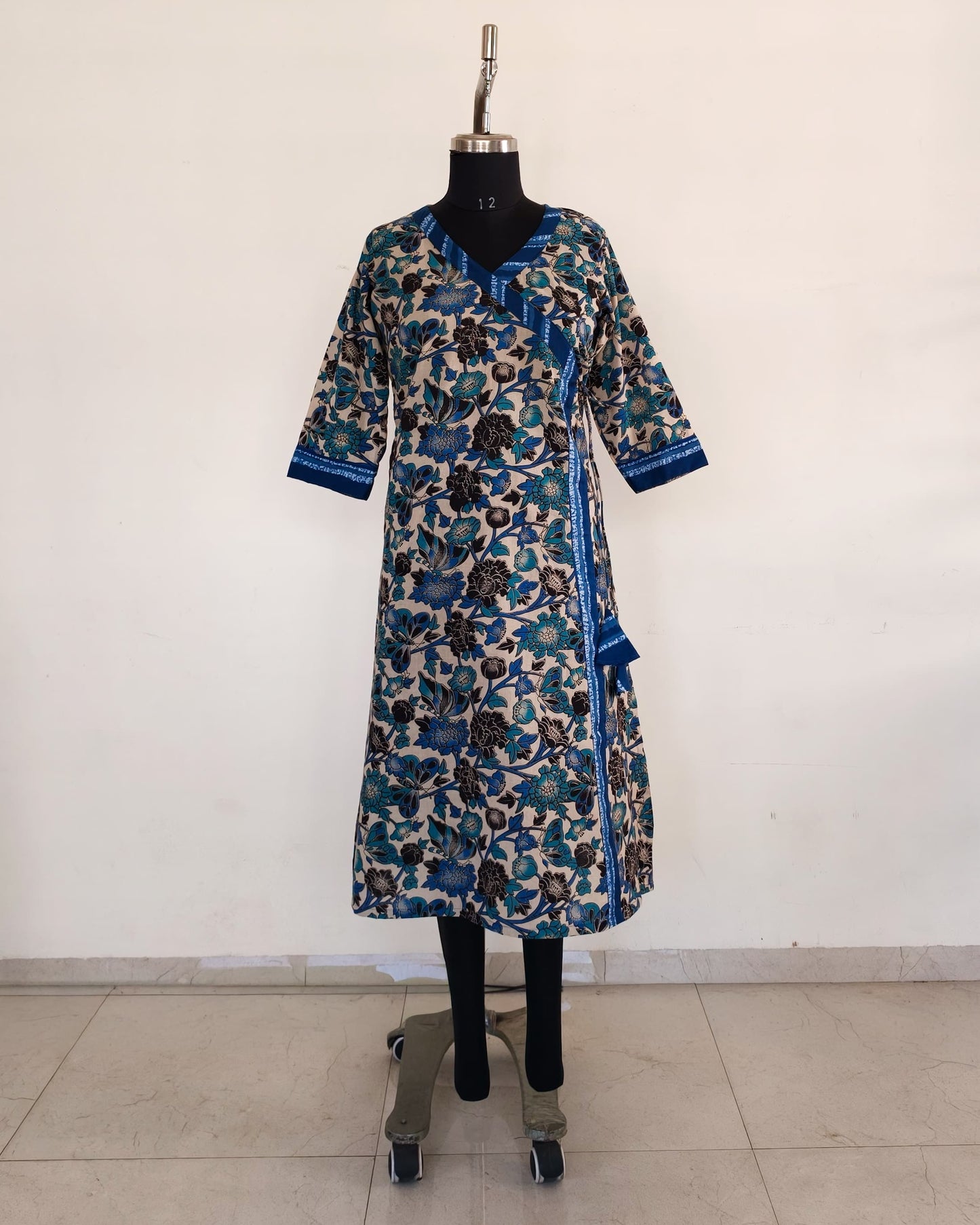 228 Cream and Blue Kalamkari Kurta with Overlap Pattern
