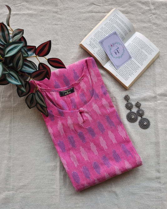 226	Light Pink ikkat kurta with lace detailing