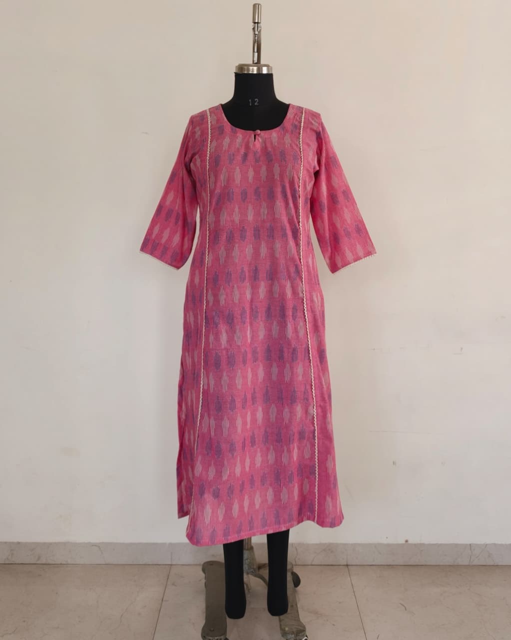 226	Light Pink ikkat kurta with lace detailing