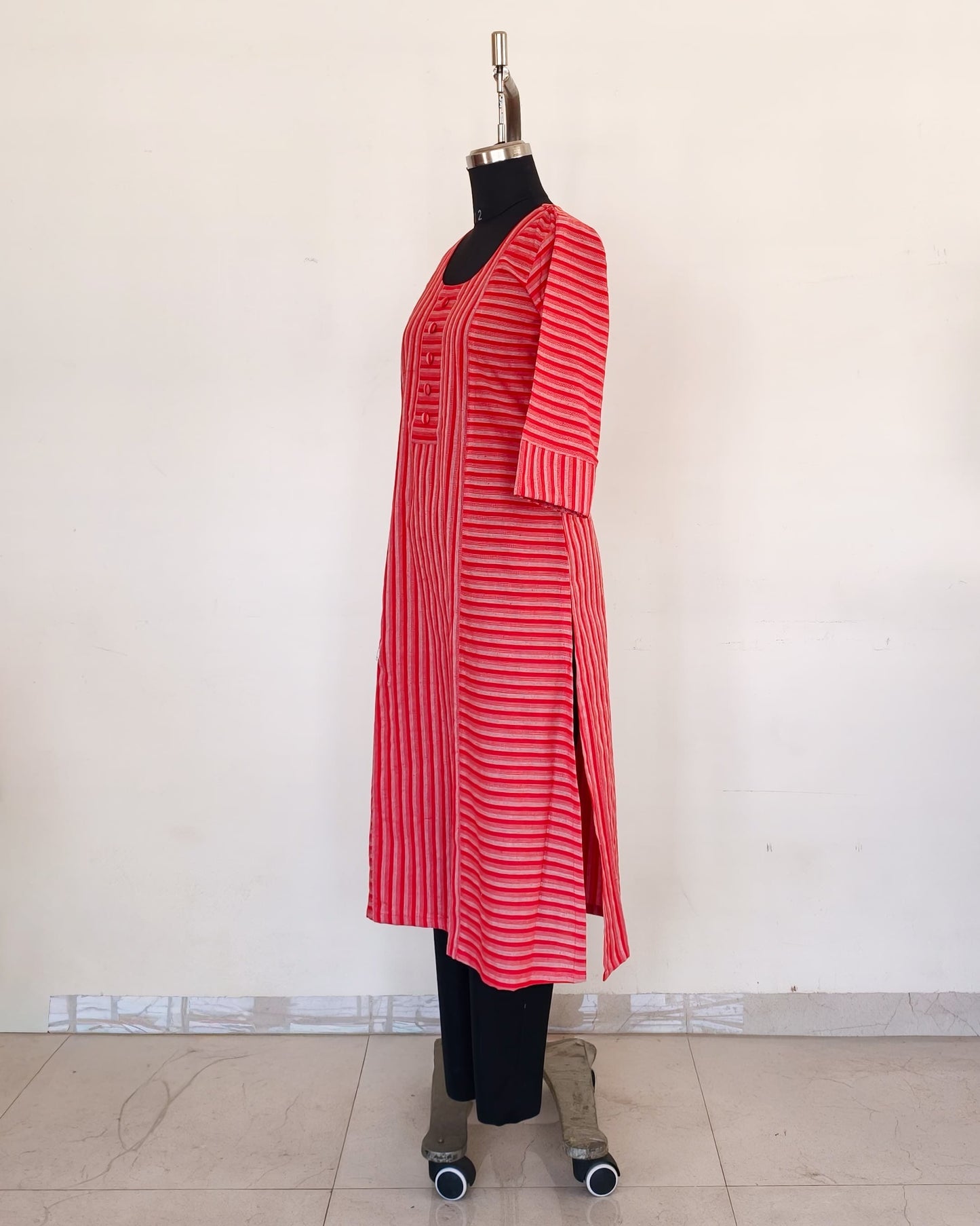 277 Red and pink stripes with buttons