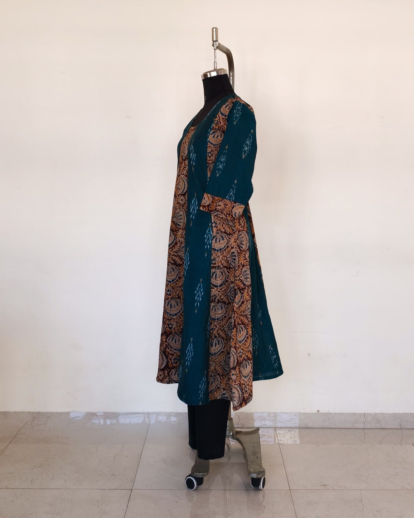 252 Green ikkat and maroon kalamkari flare kurta