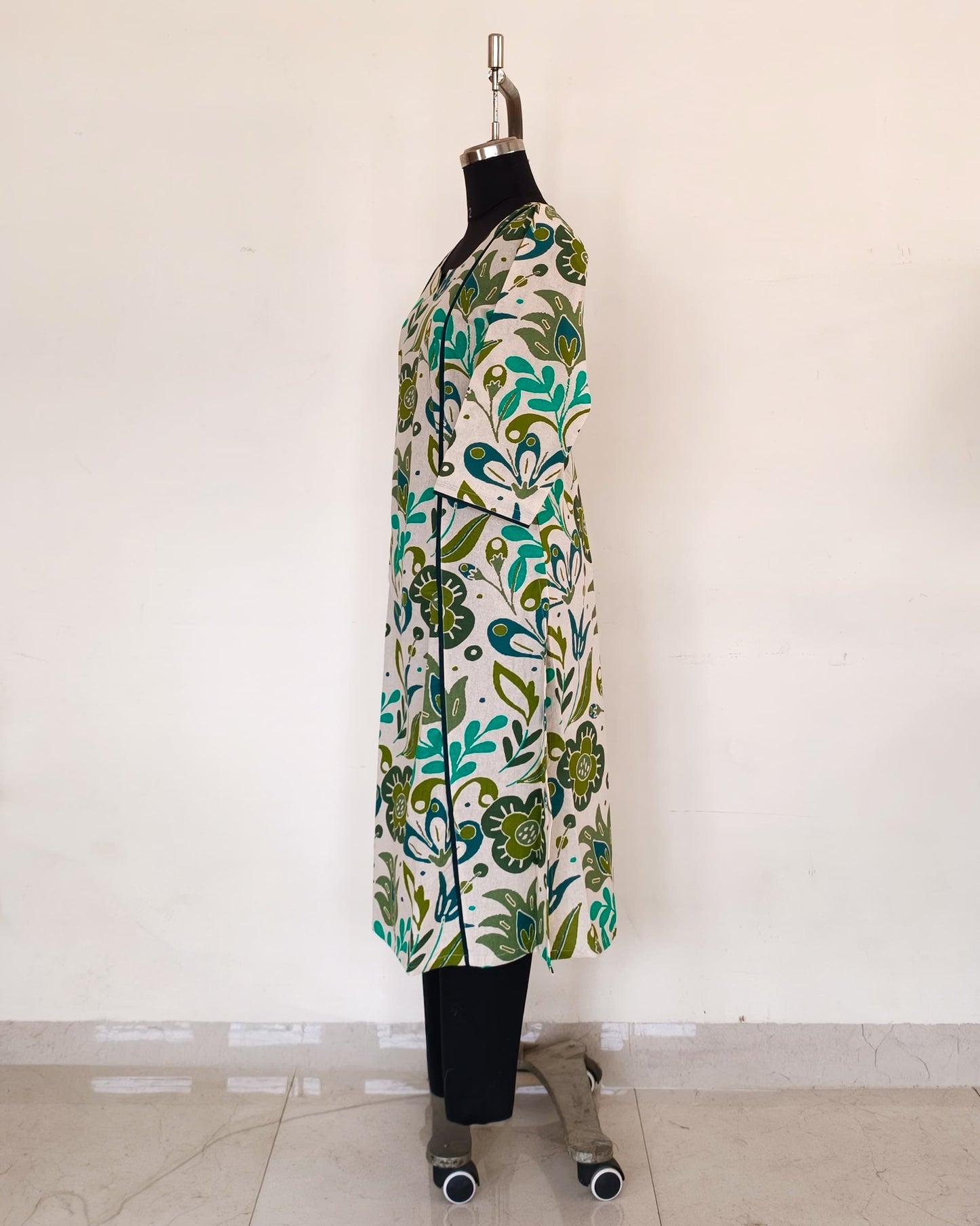 257 Cream and green printed with green detailing
