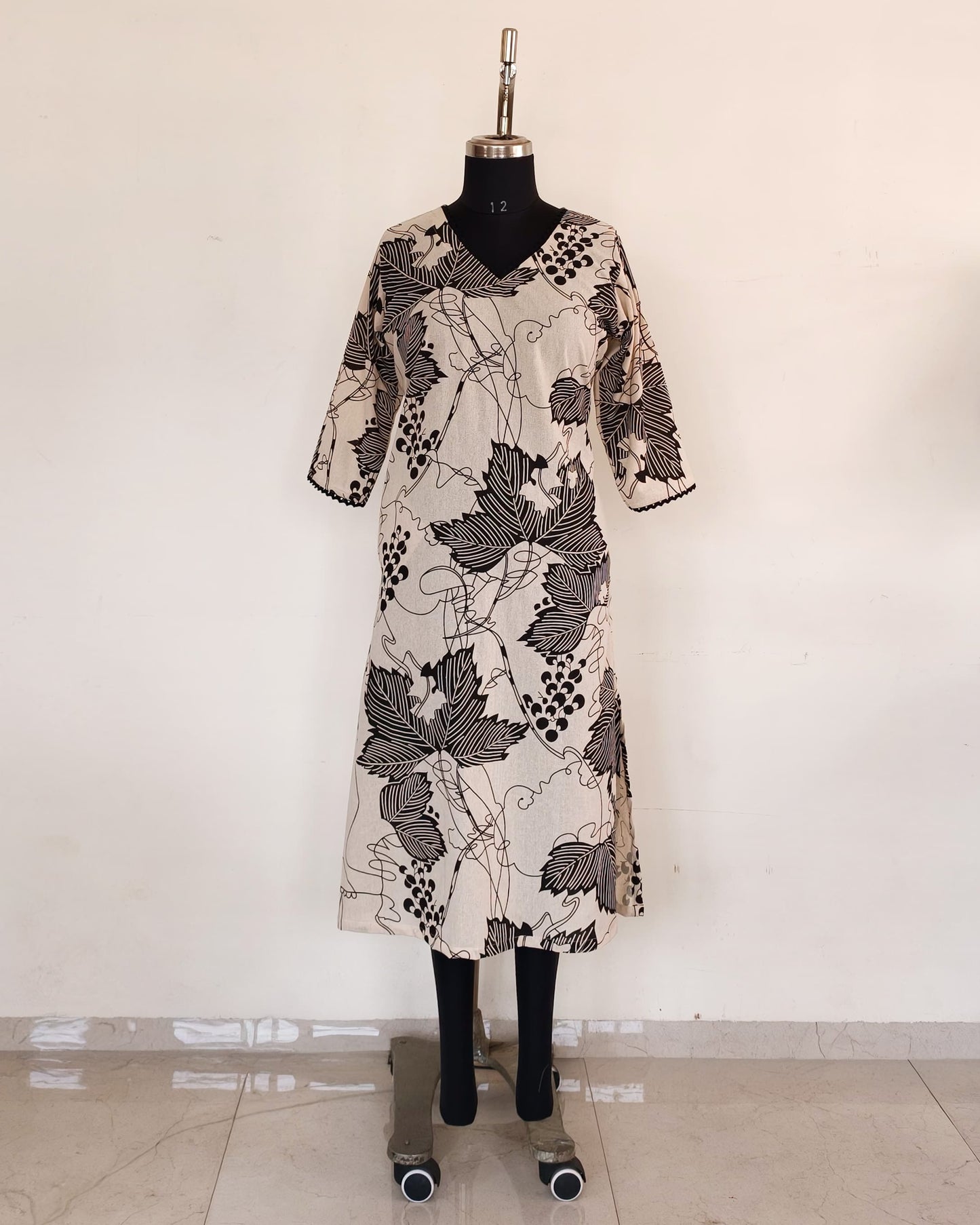260 Cream and black khadi cotton kurta with lace detailing