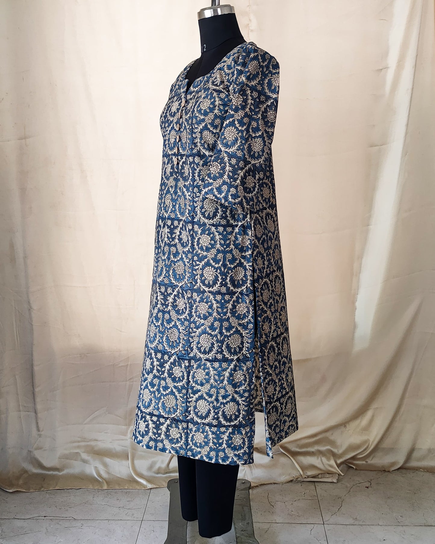 104 Grey and Cream Printed Cotton Kurta