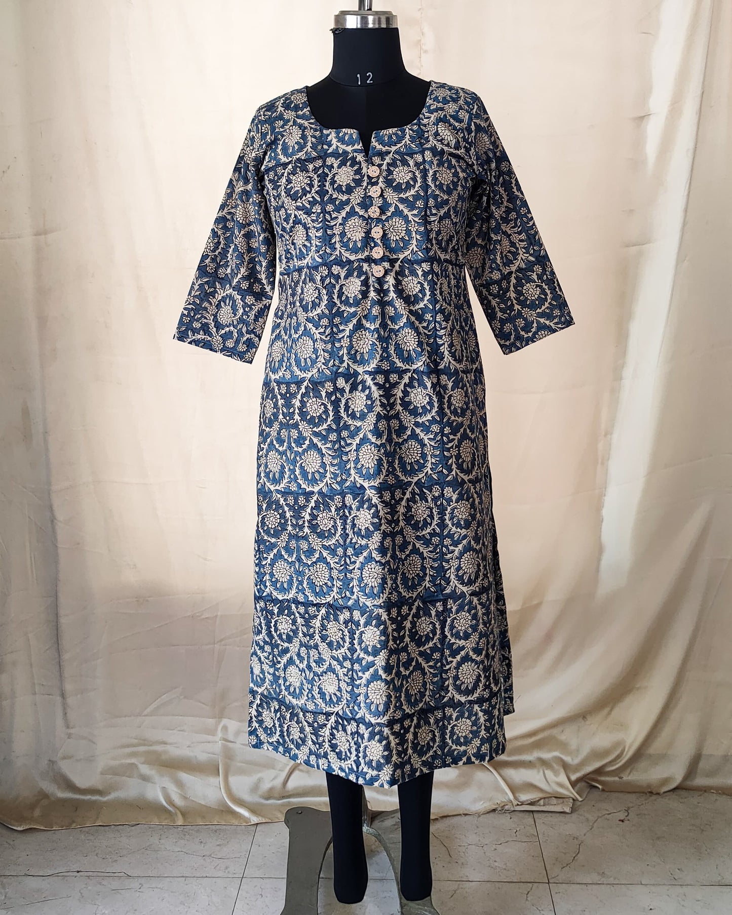 104 Grey and Cream Printed Cotton Kurta