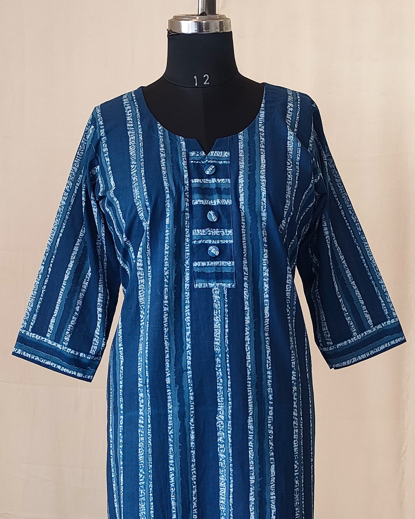 190 A blue stripes straight kurta