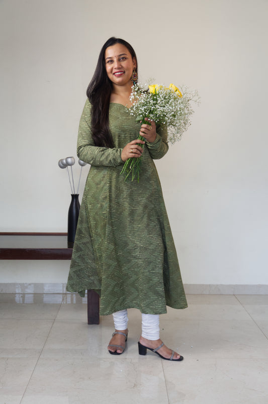101 Green flare kurta with chudi sleeves