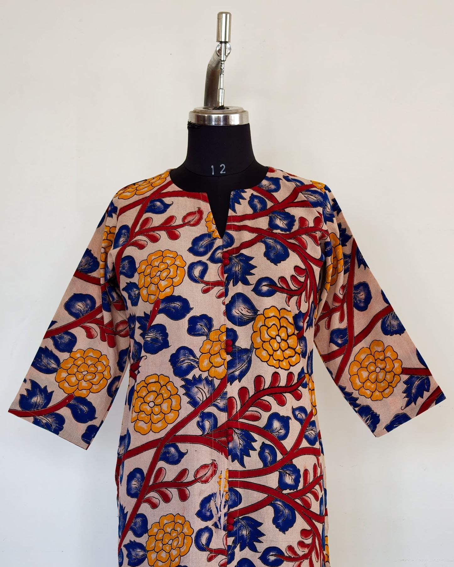 279 White with multicoloured kalamkari print kurta