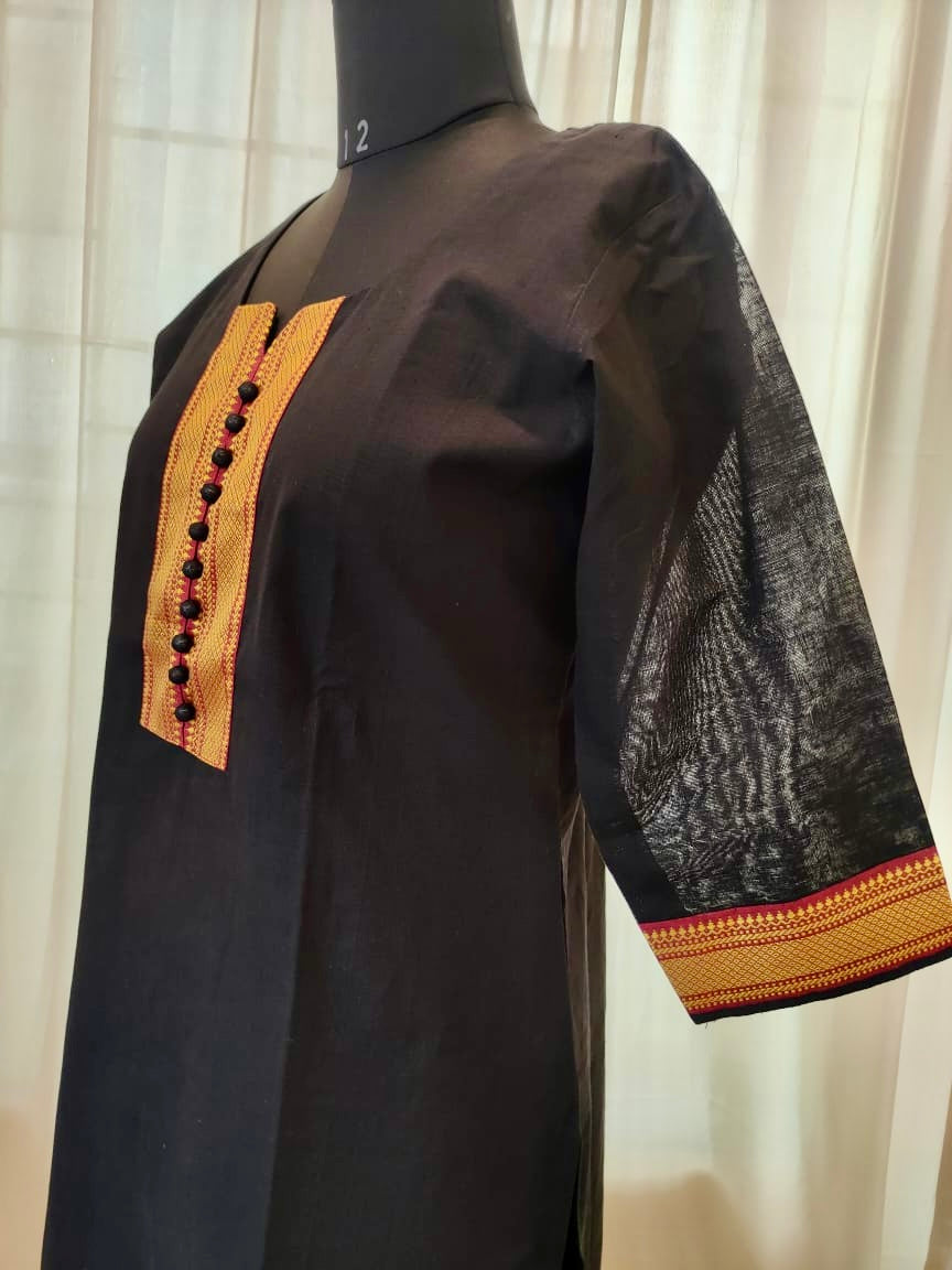 152 Black Mangalgiri cotton kurta with border detailing & lining
