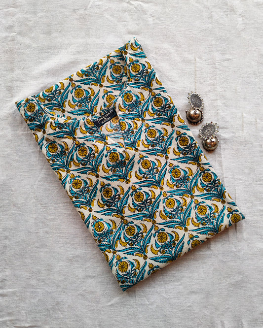 113 Cream and Blue Printed Kurta