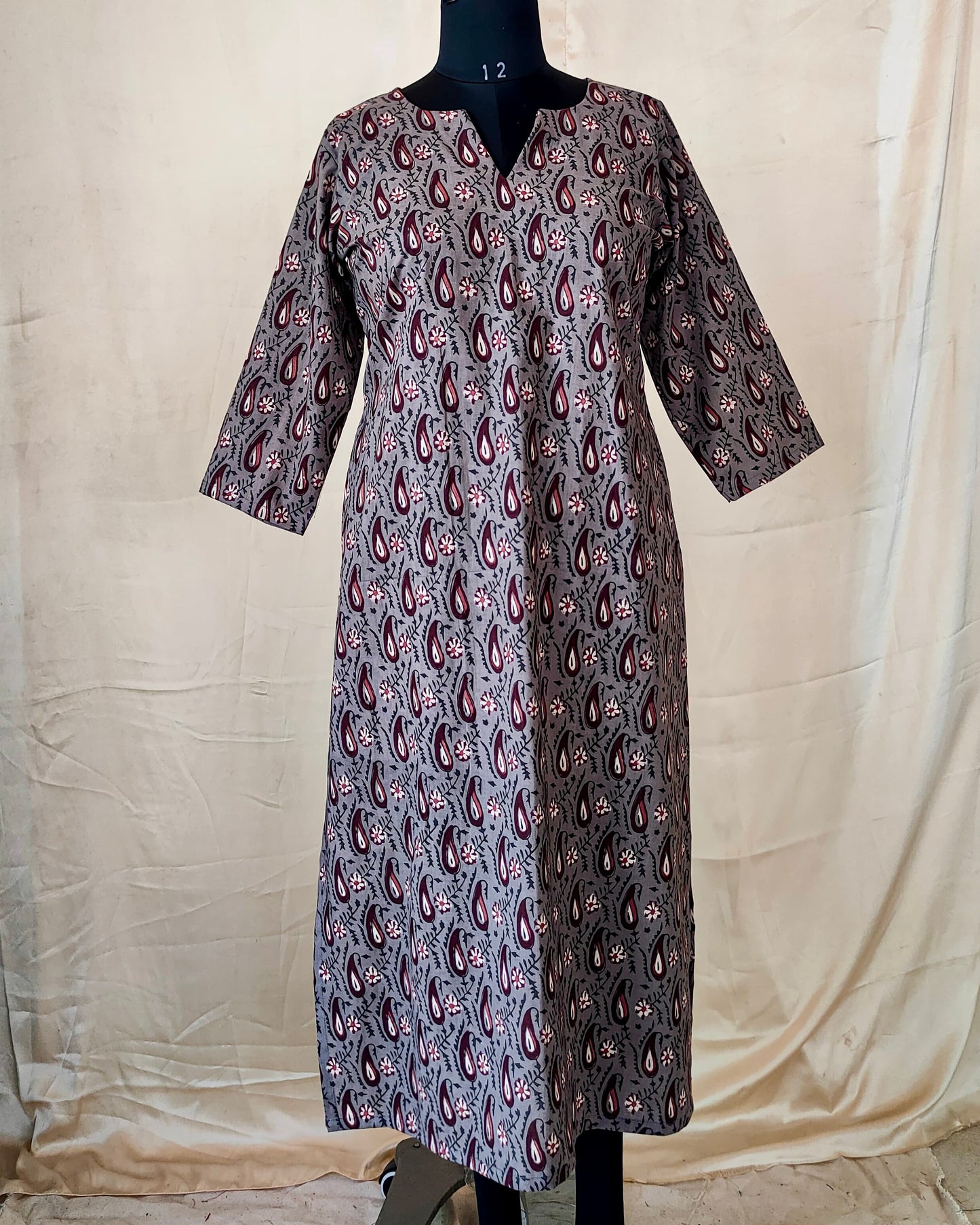 12 Grey And Maroon Printed Kurta