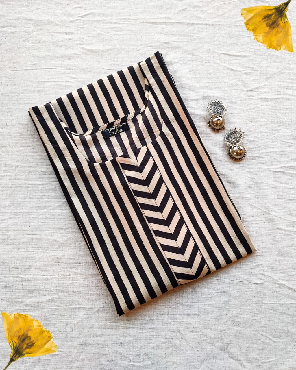 13 Black And White Stripes Kurta