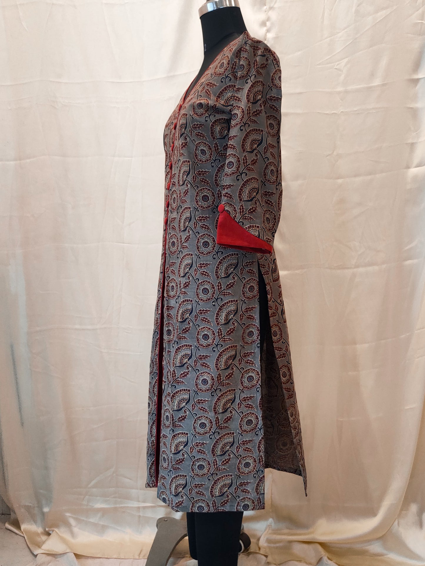 34 Grey And Maroon Ajrakh Kurta