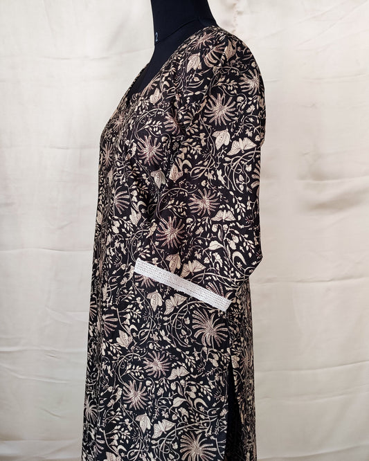 21 Black And Cream Printed Kurta With Lace Detailing