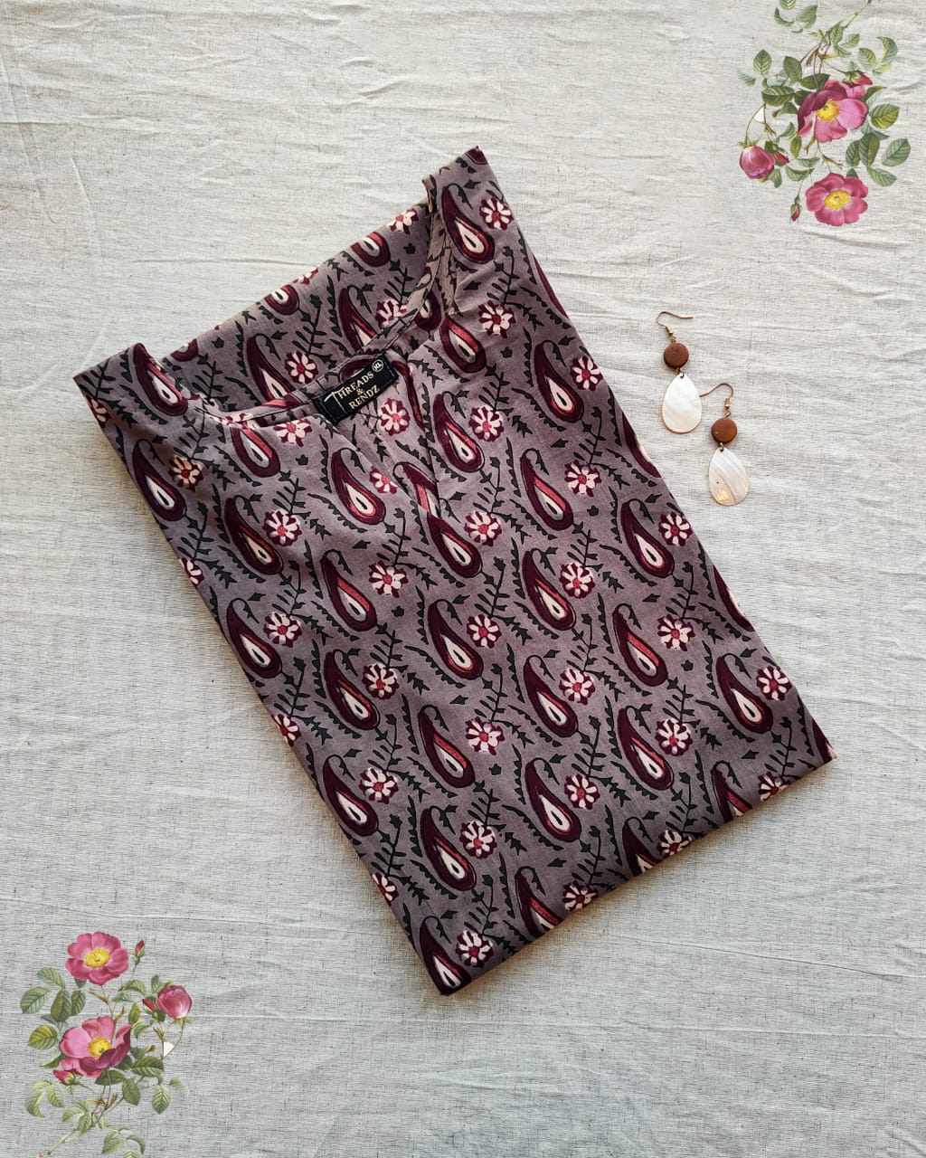 12 Grey And Maroon Printed Kurta