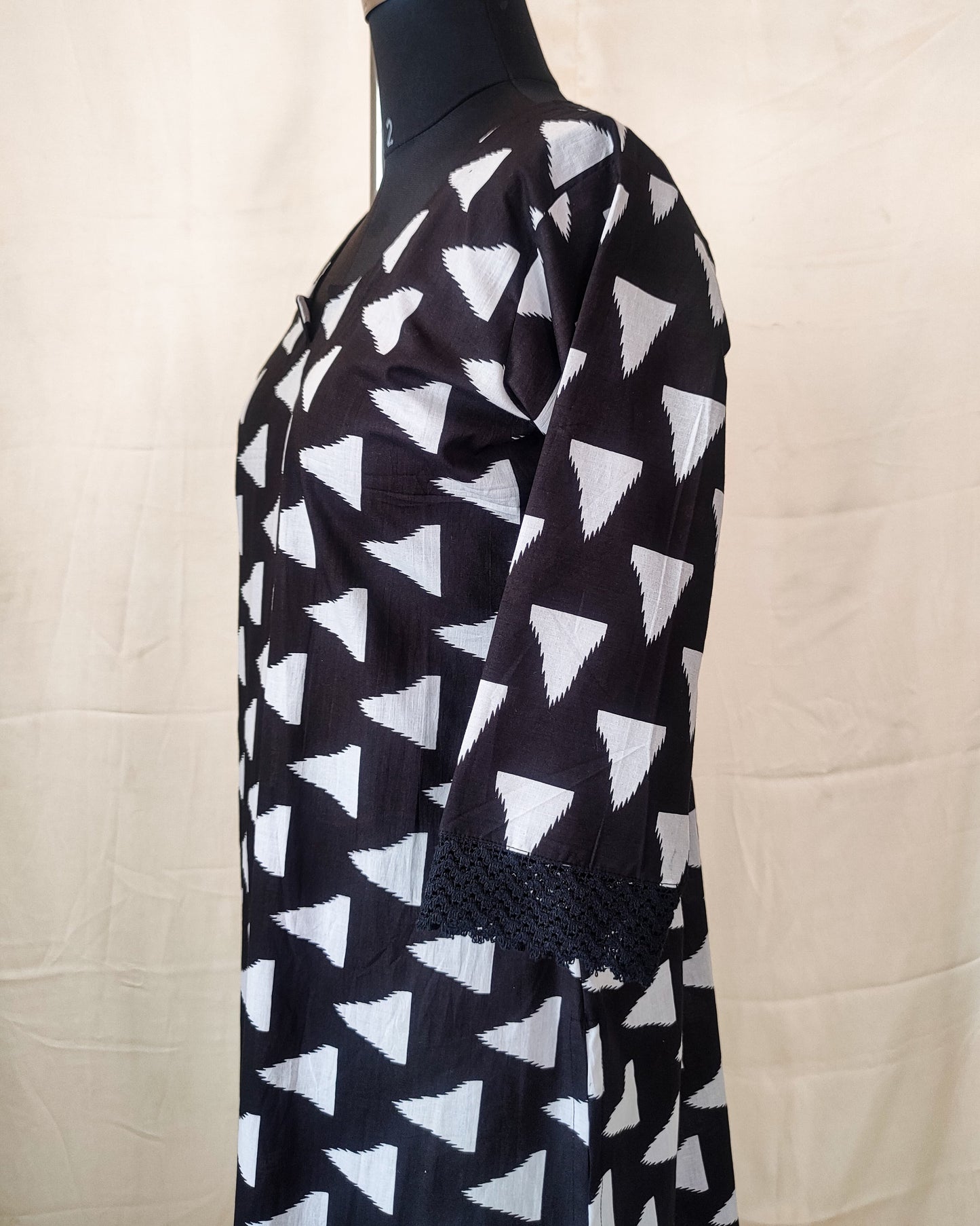 14 Black And White Kurta With Lace Detailing
