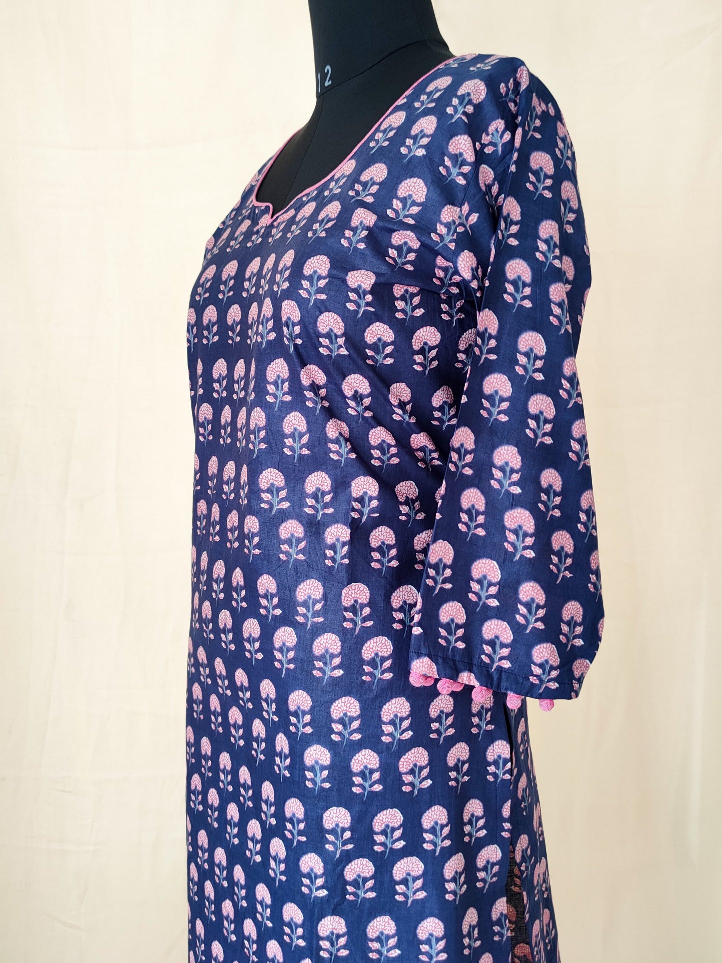 36 Navy Blue And Pink Kurti With Potli Detailing