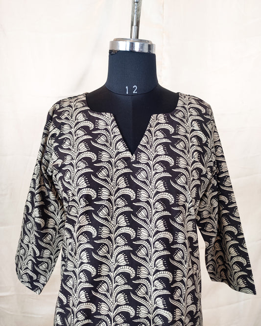 3 A Black And Cream Printed Cotton Kurta