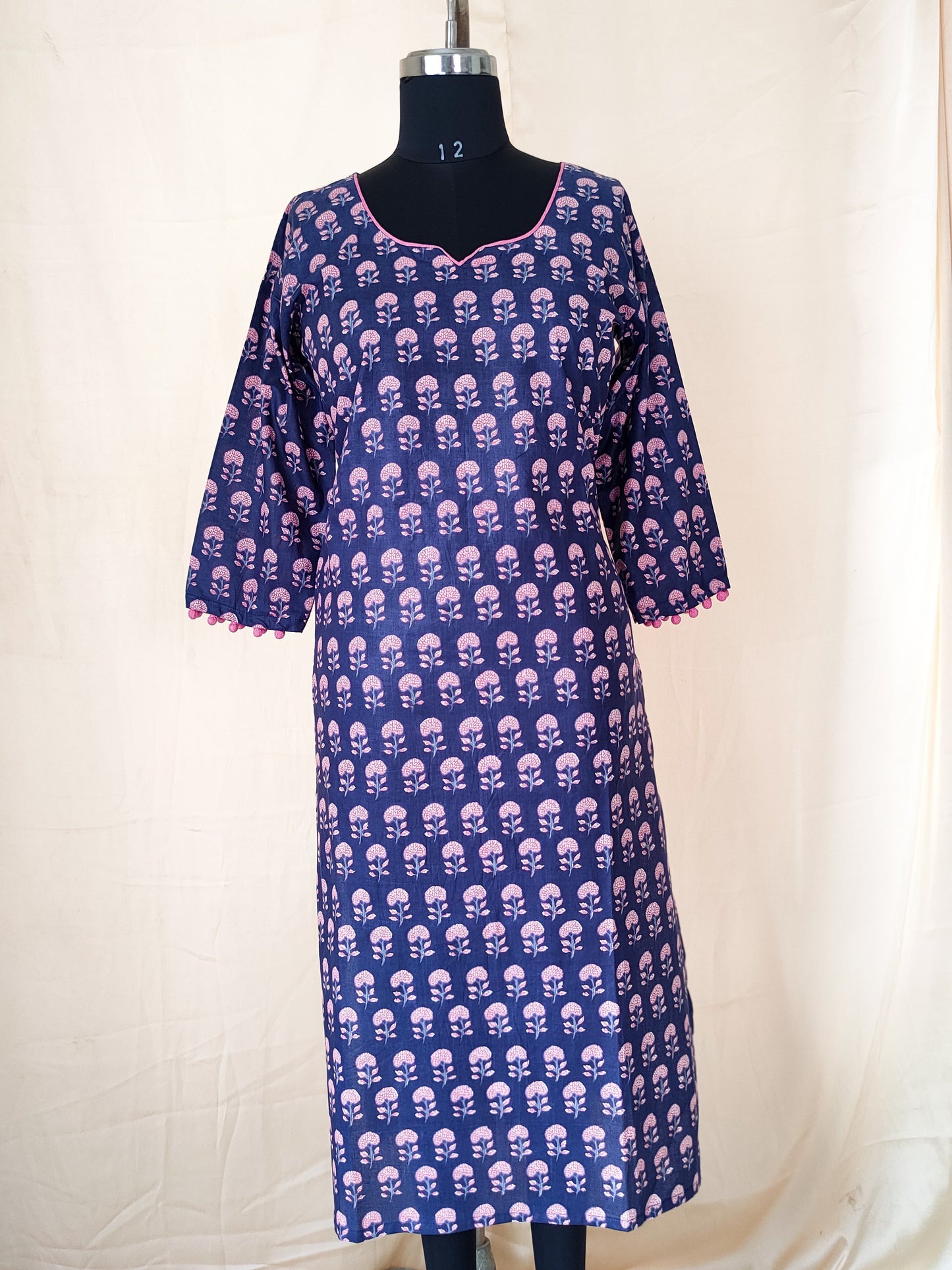 36 Navy Blue And Pink Kurti With Potli Detailing