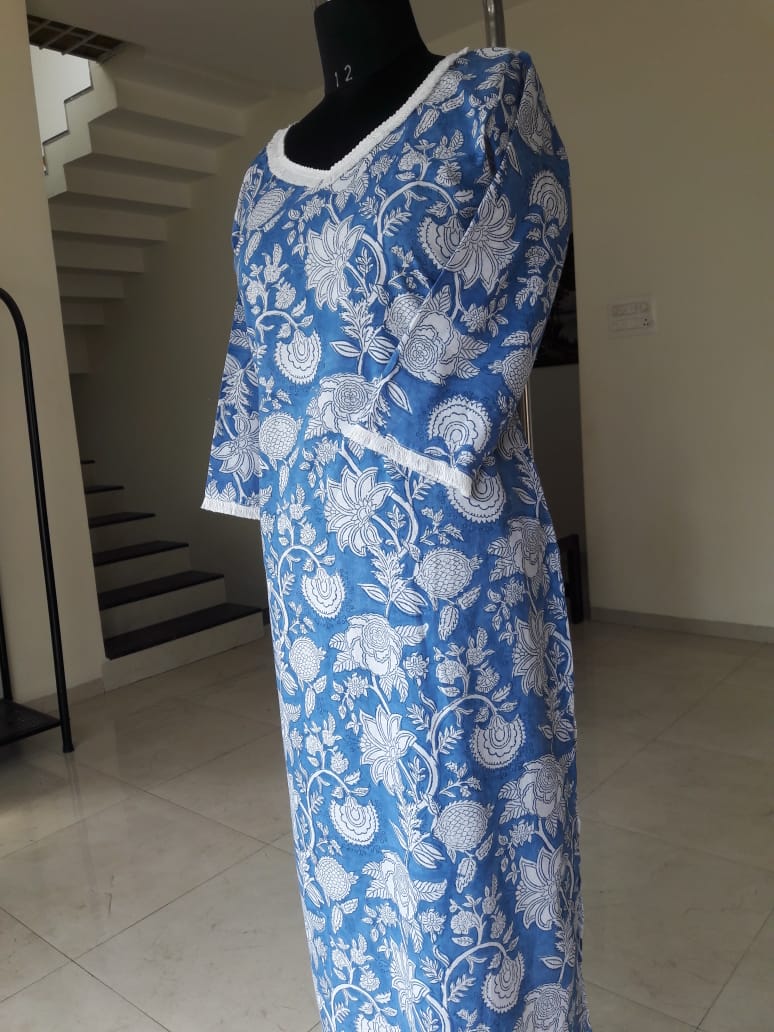 8 Blue And White Kurta With Lace Detailing